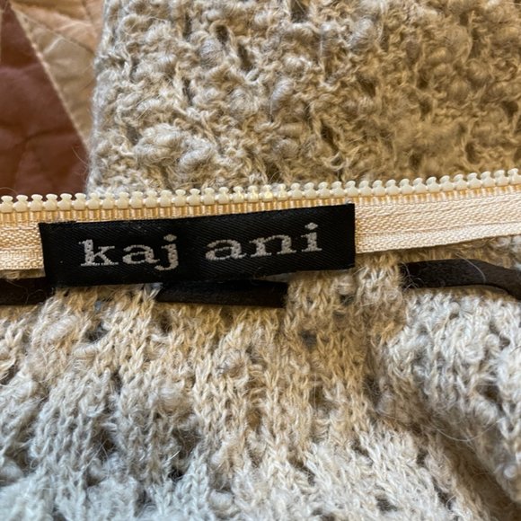High End KAJ ANI Knit Sweater - Picture 2 of 5